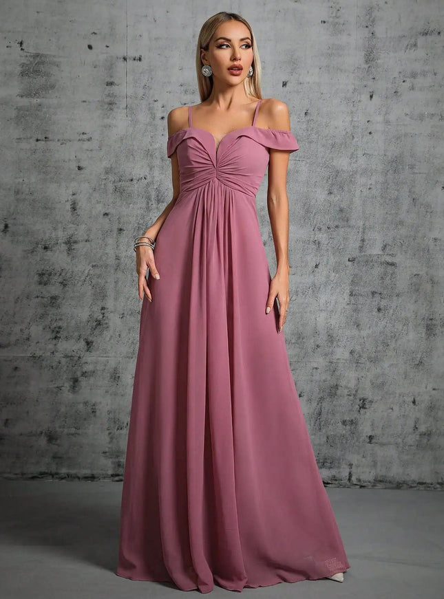 Robe demoiselle d'honneur rose pastel, élégante, longue avec épaules dénudées et silhouette trapèze pour mariage chic.