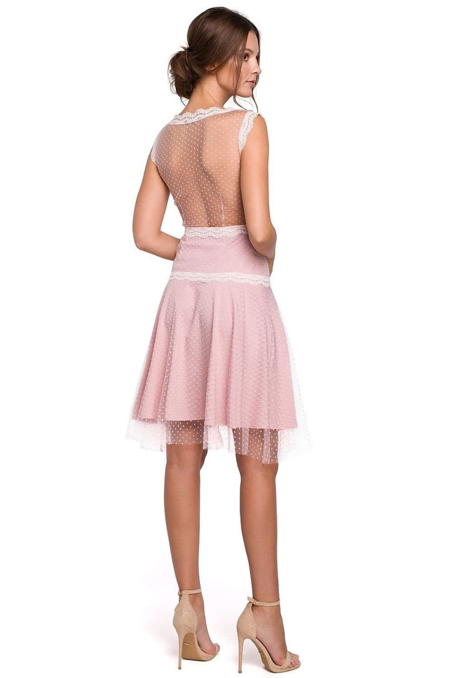 Robe rose dentelle midi chic pour soirée, cocktail ou mariage, dos nu élégant avec manches courtes, tenue féminine.