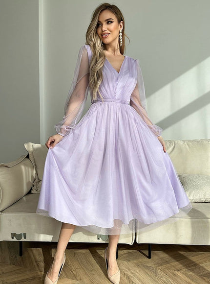 Robe soirée chic midi moulante violette aux manches courtes en tulle, idéale pour évènement élégant.