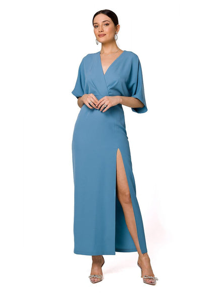 Robe bleue soirée chic longue, coupe droite avec manches courtes et fente latérale, parfaite pour gala ou cocktail.