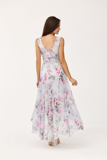 Robe fleurie asymétrique longue rose pour mariage, style bohème chic et élégante, parfaite pour être invité.