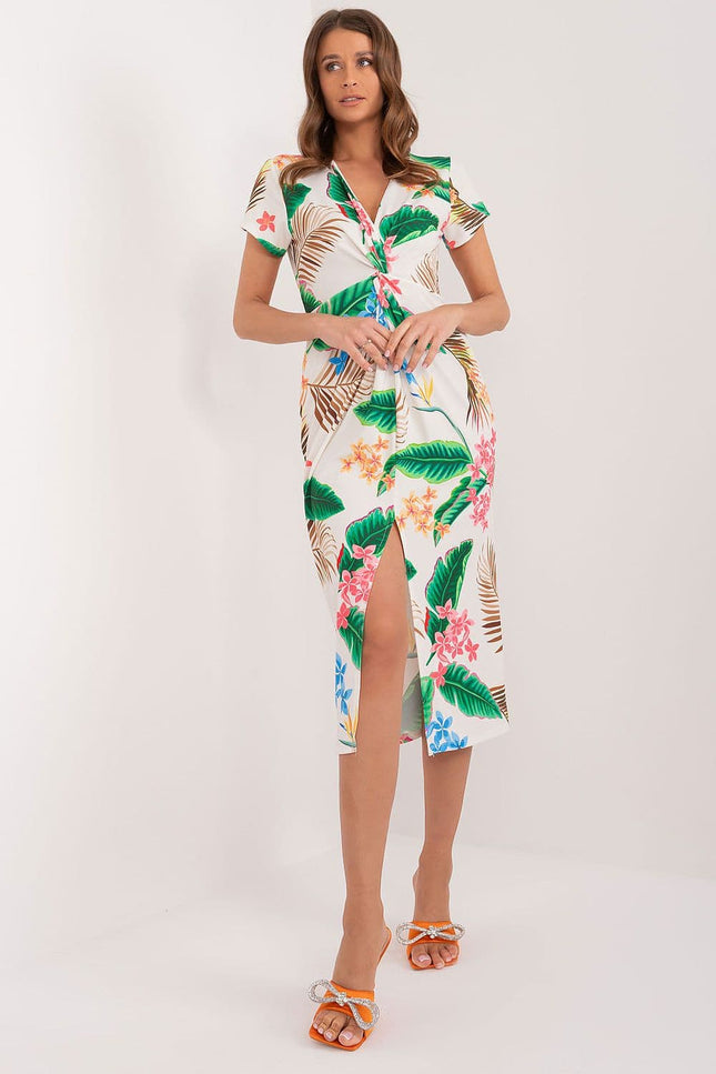 Robe de plage midi à motif floral avec manches courtes, idéale pour les sorties estivales et les vacances au bord de mer.