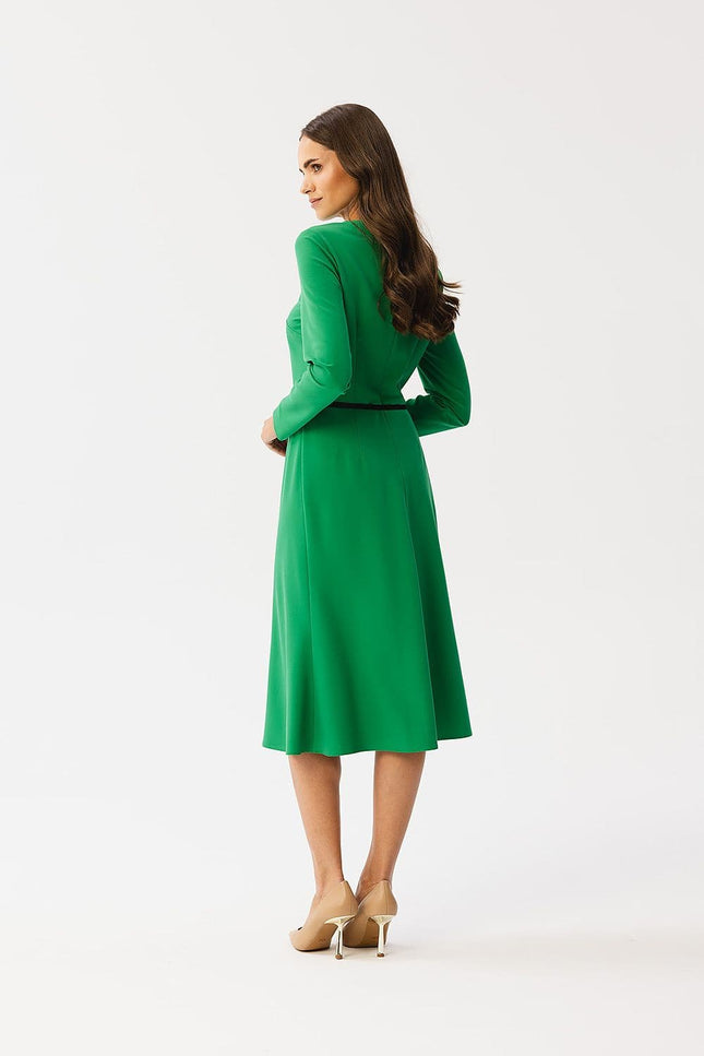 Robe verte chic midi à manches longues, parfaite pour cocktail, soirée élégante ou événement gala.