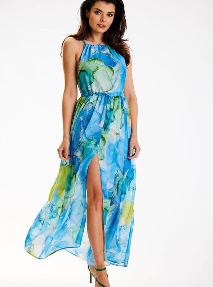 Robe longue fluide bleue et verte avec imprimé abstrait, idéale pour une soirée d'été ou un cocktail.