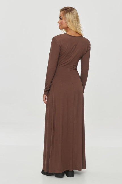 Robe marron longue soirée manche longue droite pour mariage invité chic.