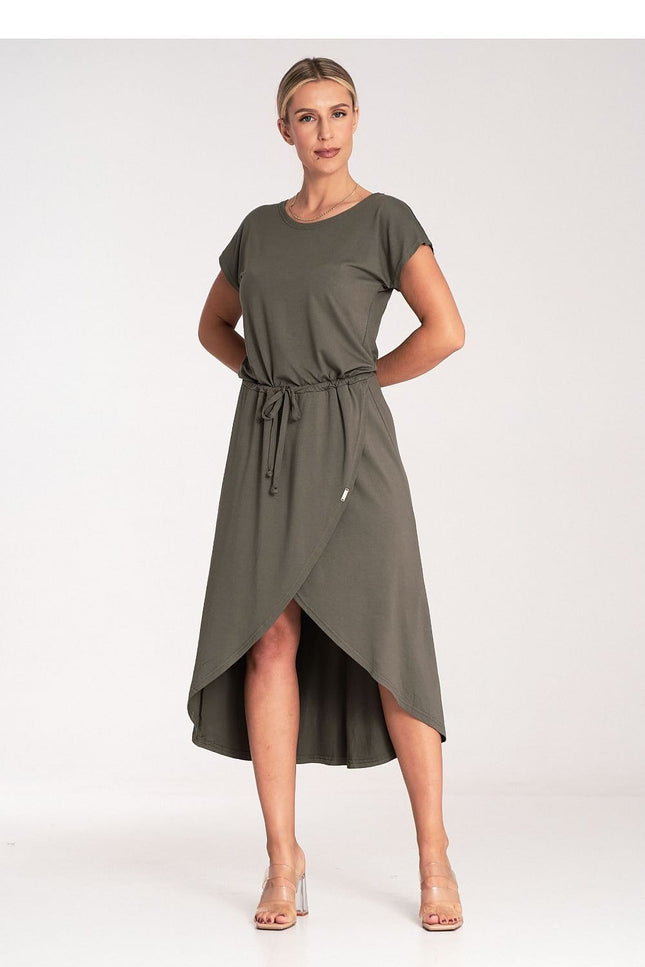 Robe verte midi décontractée avec manches courtes et ceinture pour style casual d'été.