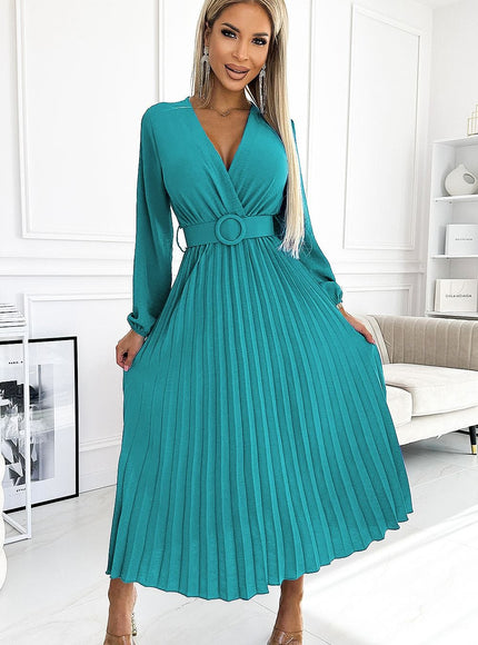 Robe soirée chic verte midi moulante avec manches longues et décolleté plongeant, idéale pour événements élégants.