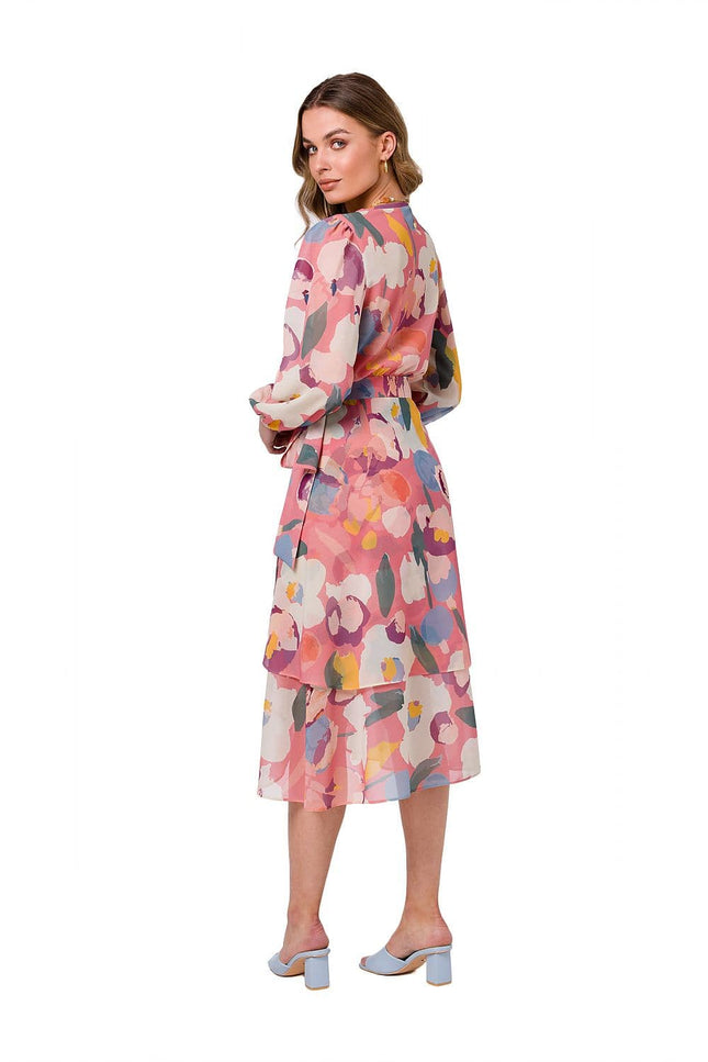 Robe fleurie midi à manches longues, style bohème chic pour cocktail ou soirée, couleur rose poudré.