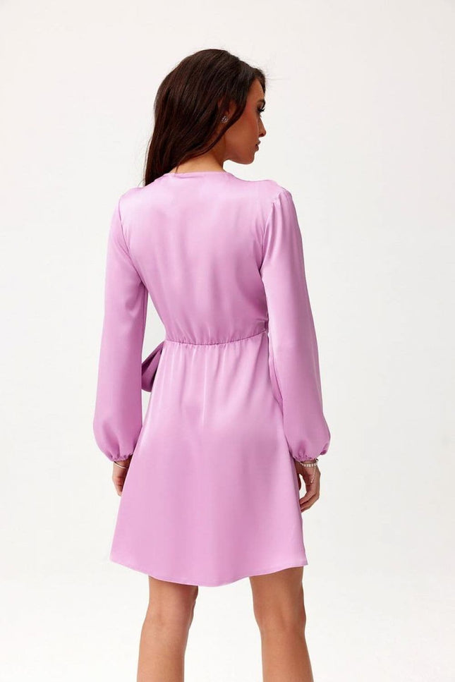 Robe soirée rose manches longues midi élégante pour cocktail ou événement chic.