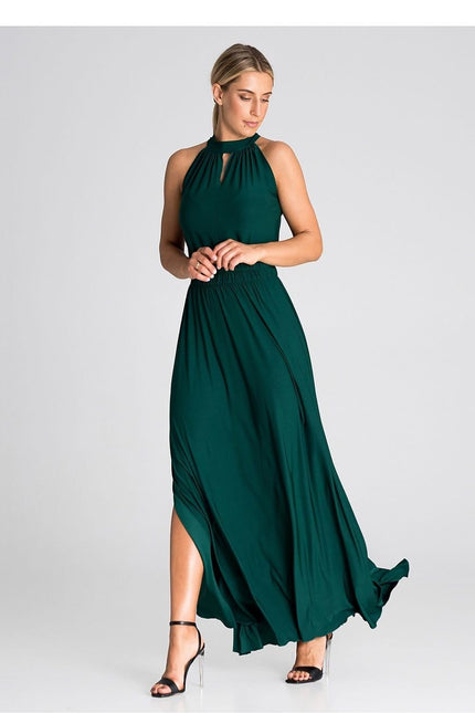 Robe verte longue chic pour soirée avec fente et col montant, sans manches, pour femme.