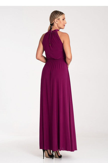 Robe longue violette élégante pour soirée, sans manches et dos nu, parfaite pour un mariage ou un gala.