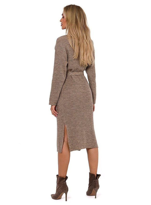 Robe pull midi terracotta manches longues avec fente, idéale pour casual chic ou travail en hiver.