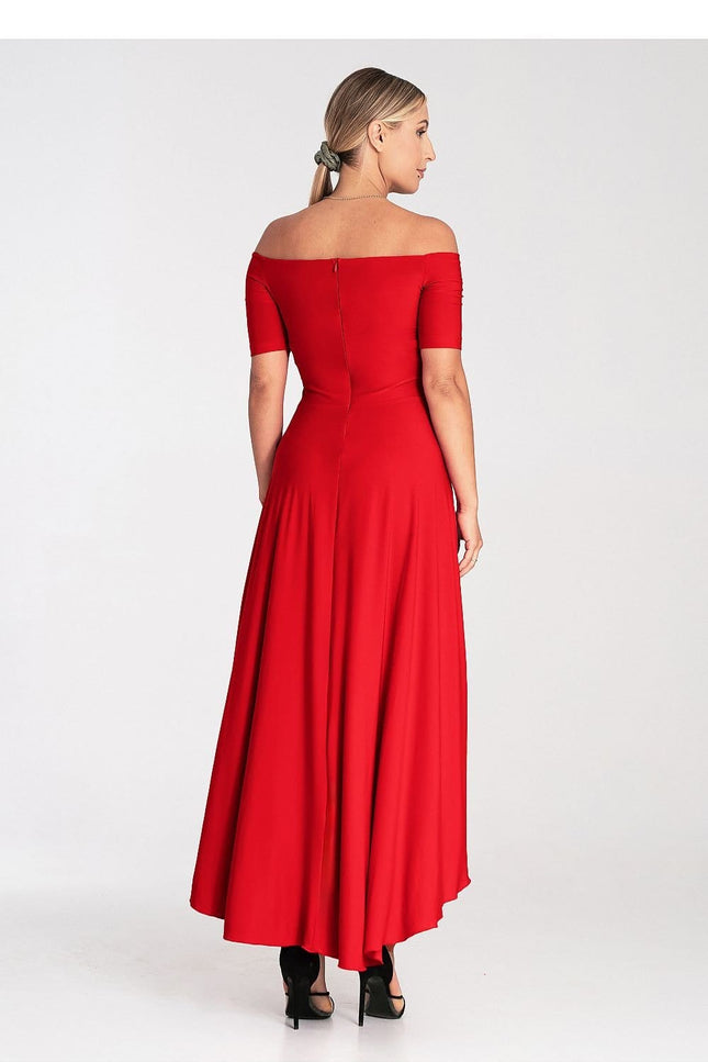 Robe rouge midi trapèze avec manches courtes et épaules dénudées pour cocktail ou mariage.