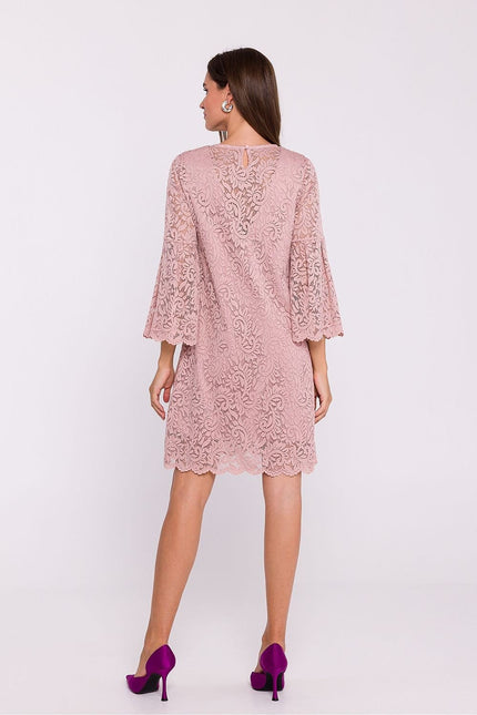 Robe rose dentelle courte manches longues pour cocktail ou soirée chic, silhouette droite