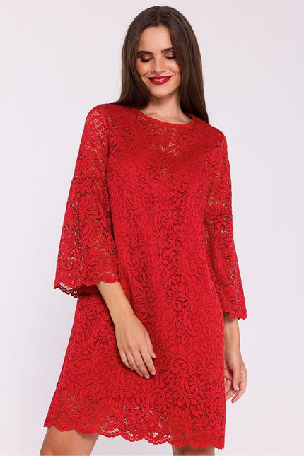 Robe rouge dentelle cocktail manche longue midi chic pour soirée et événement élégant.