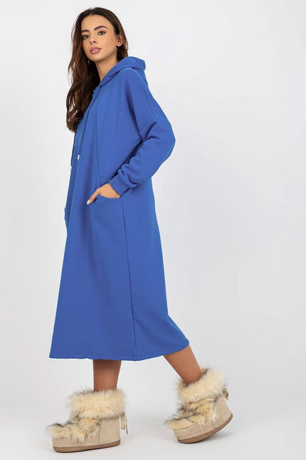 Robe pull bleue casual à manches longues pour un look quotidien confortable et tendance.