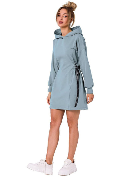 Robe pull bleue à manches longues et courte, parfaite pour un style casual ou une sortie décontractée en hiver.