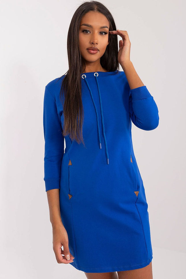 Robe sweat bleue à manches longues, casual et confortable, parfait pour une sortie décontractée ou une tenue de tous les jours.