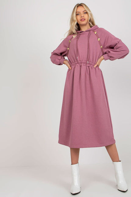 Robe midi rose casual avec manches longues pour un look quotidien décontracté et élégant.