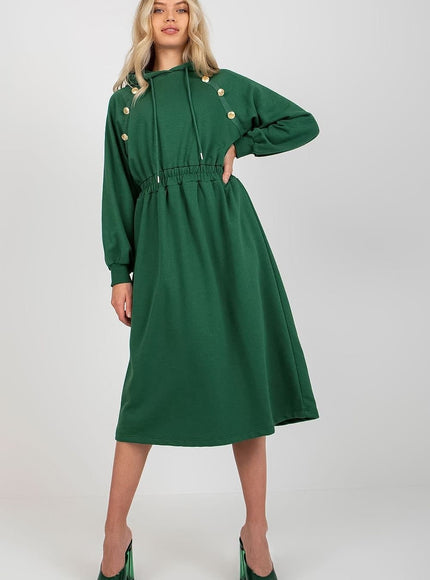 Robe verte à manches longues et longueur midi, style casual, idéale pour un look quotidien décontracté ou une sortie simple.