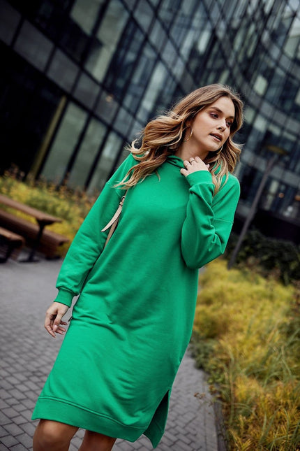 Robe casual verte midi à manches longues pour un style décontracté et confortable, idéale pour sorties quotidiennes ou rendez-vous décontractés.