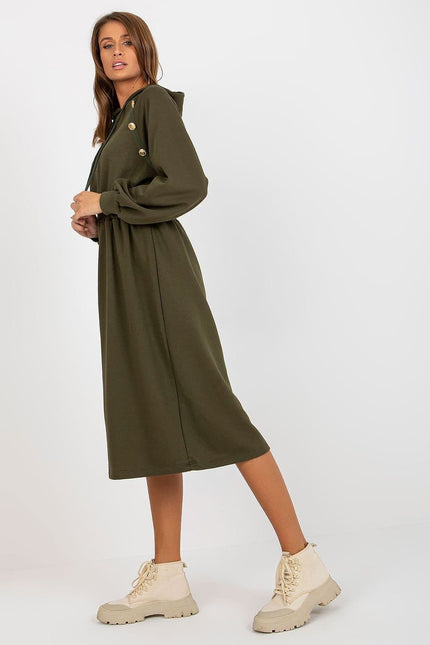 Robe casual verte midi à manches longues avec capuche pour un style décontracté et confortable.