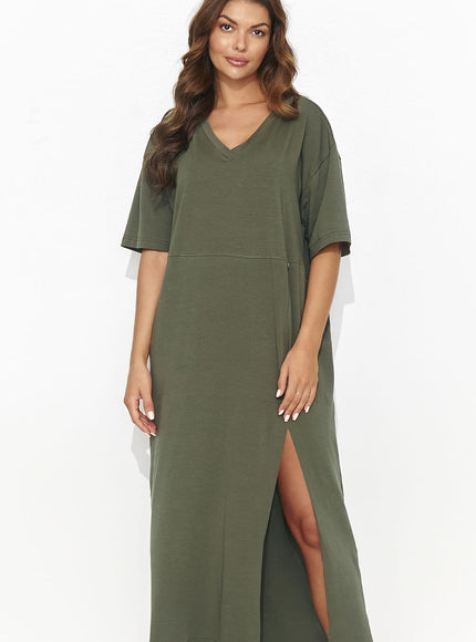 Robe verte midi fendue casual avec manches courtes pour un look décontracté et tendance, idéale pour une sortie quotidienne.