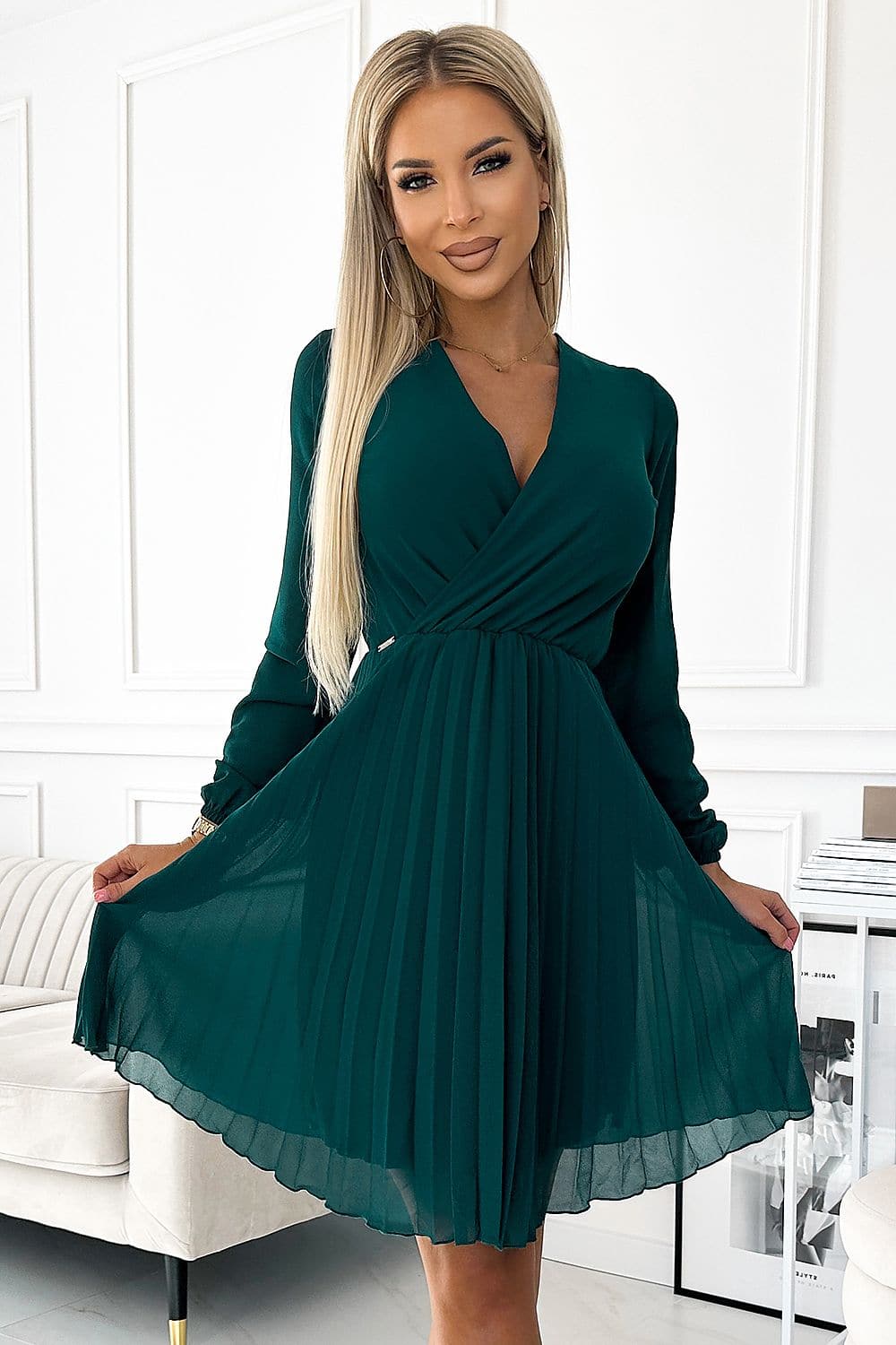 Robe verte courte plissée - Main Image